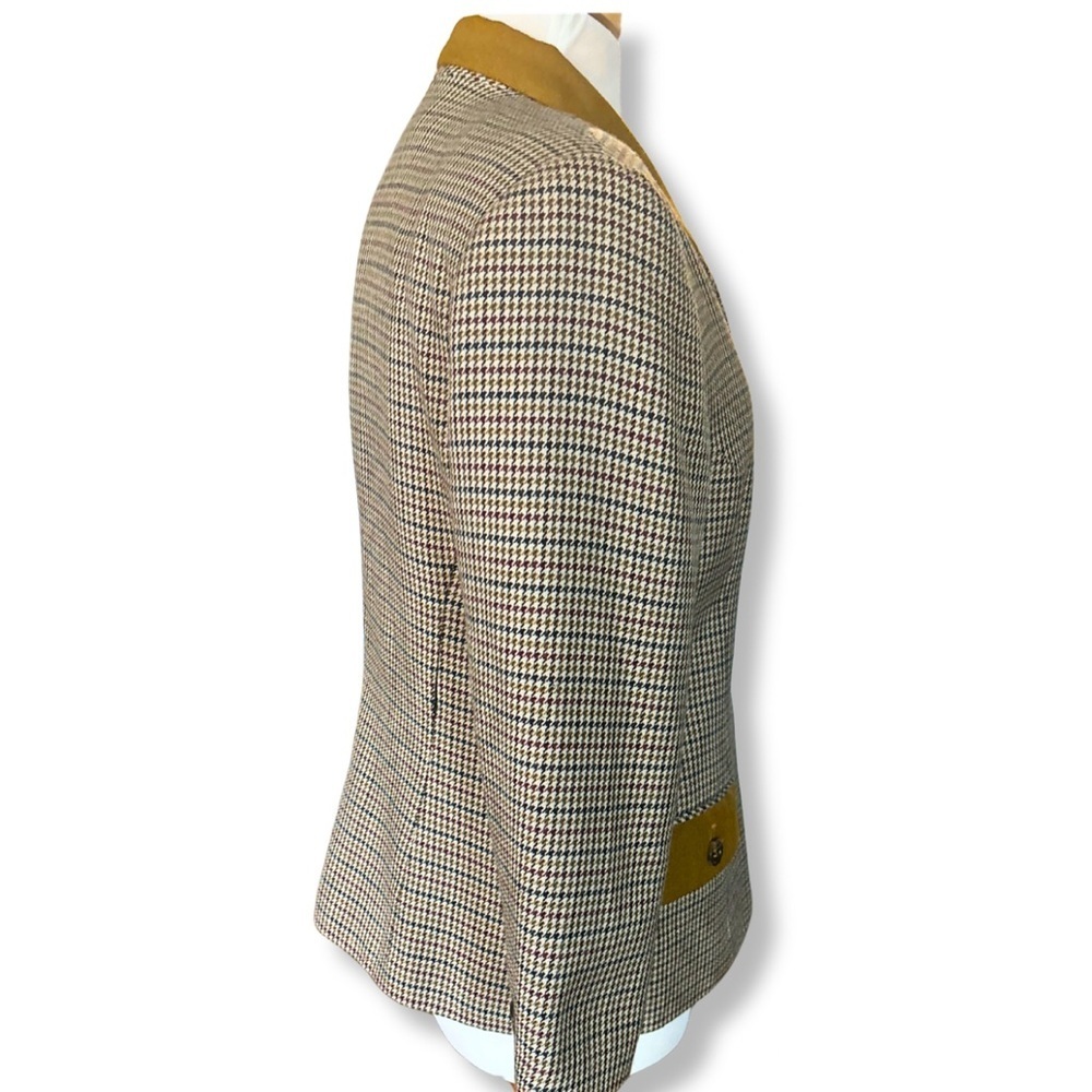Classic Houndstooth Blazer with Tan Accents – Size 14 (Runs Small) - Picture 6 of 10